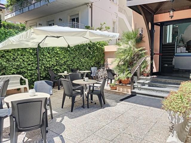 Hotel Iride Suite & Breakfast- Ideale Per Famiglie E Coppie Riccione Luaran gambar