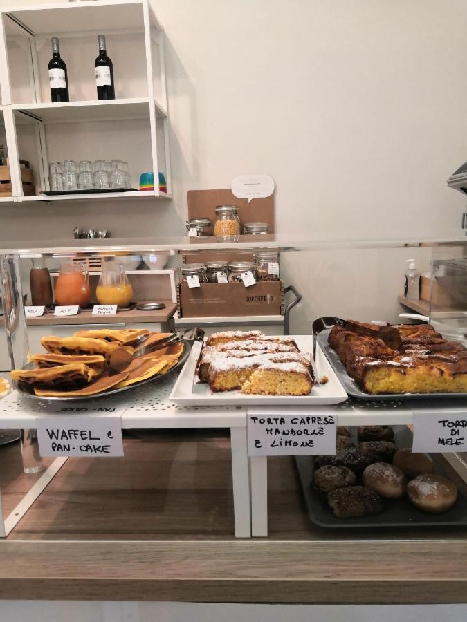Hotel Iride Suite & Breakfast- Ideale Per Famiglie E Coppie Riccione Luaran gambar