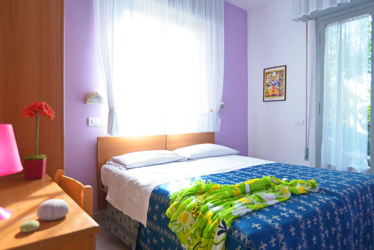 Hotel Iride Suite & Breakfast- Ideale Per Famiglie E Coppie Riccione Luaran gambar